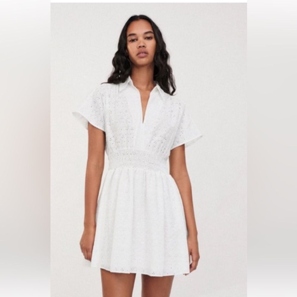 Zara White Eyelet Dress Mini XS fit n flare V-Neck short sleeve